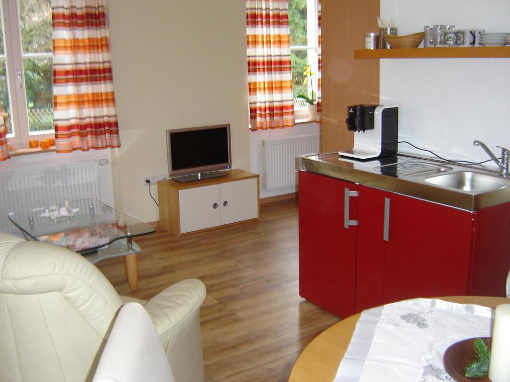 Gasthaus Schuetzen Hornberg Ruang foto
